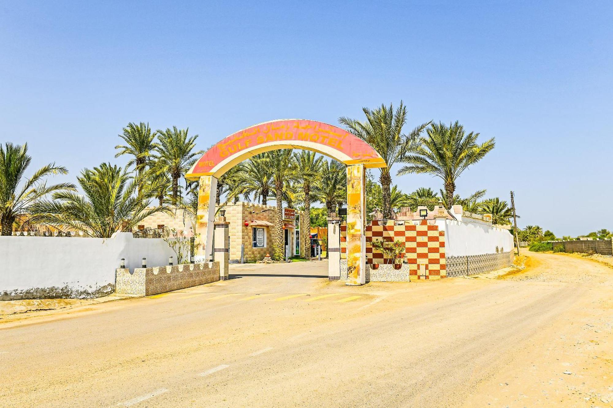 Oyo 138 Gulf Sand Motel Barka Ngoại thất bức ảnh