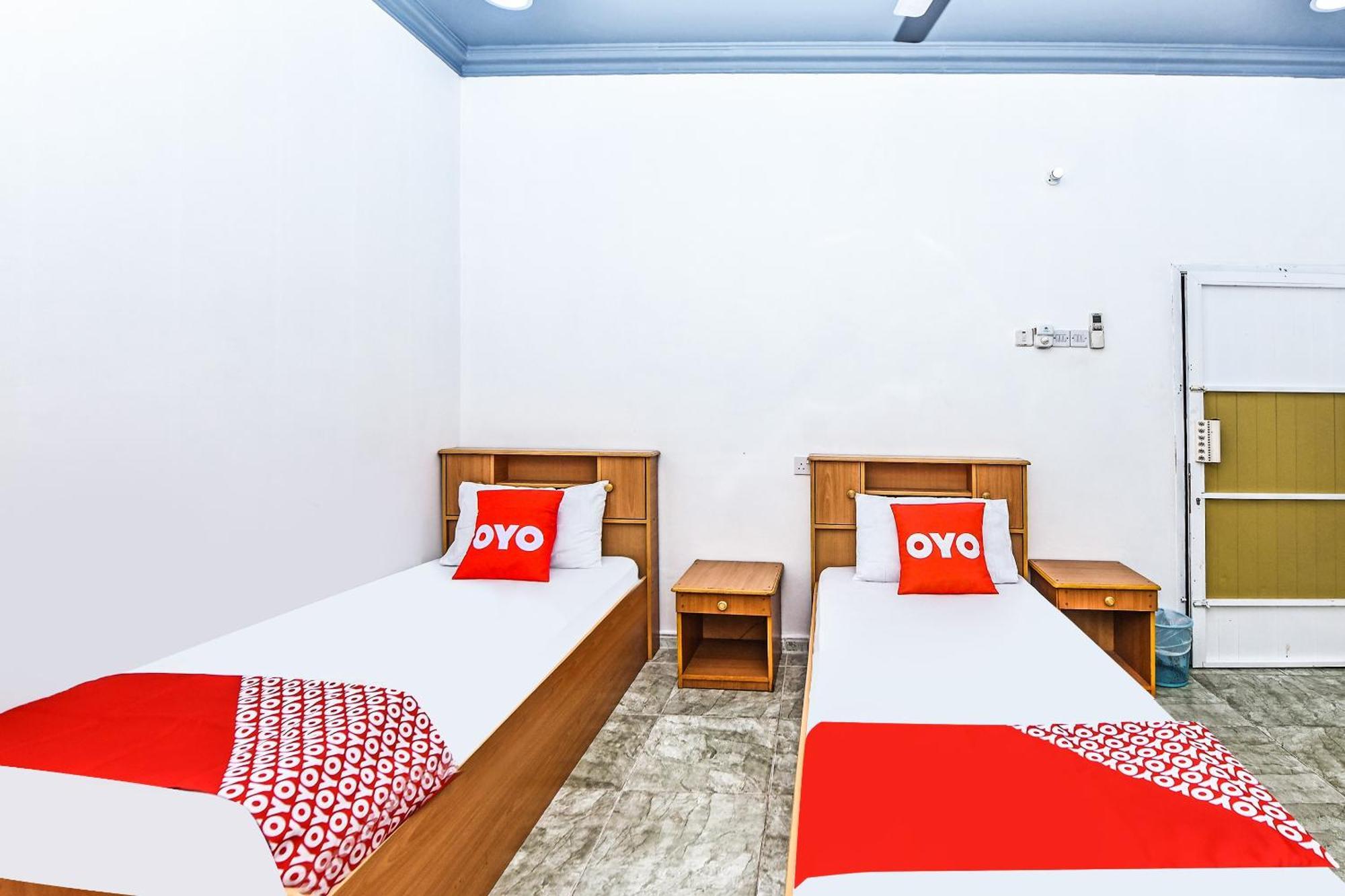 Oyo 138 Gulf Sand Motel Barka Ngoại thất bức ảnh