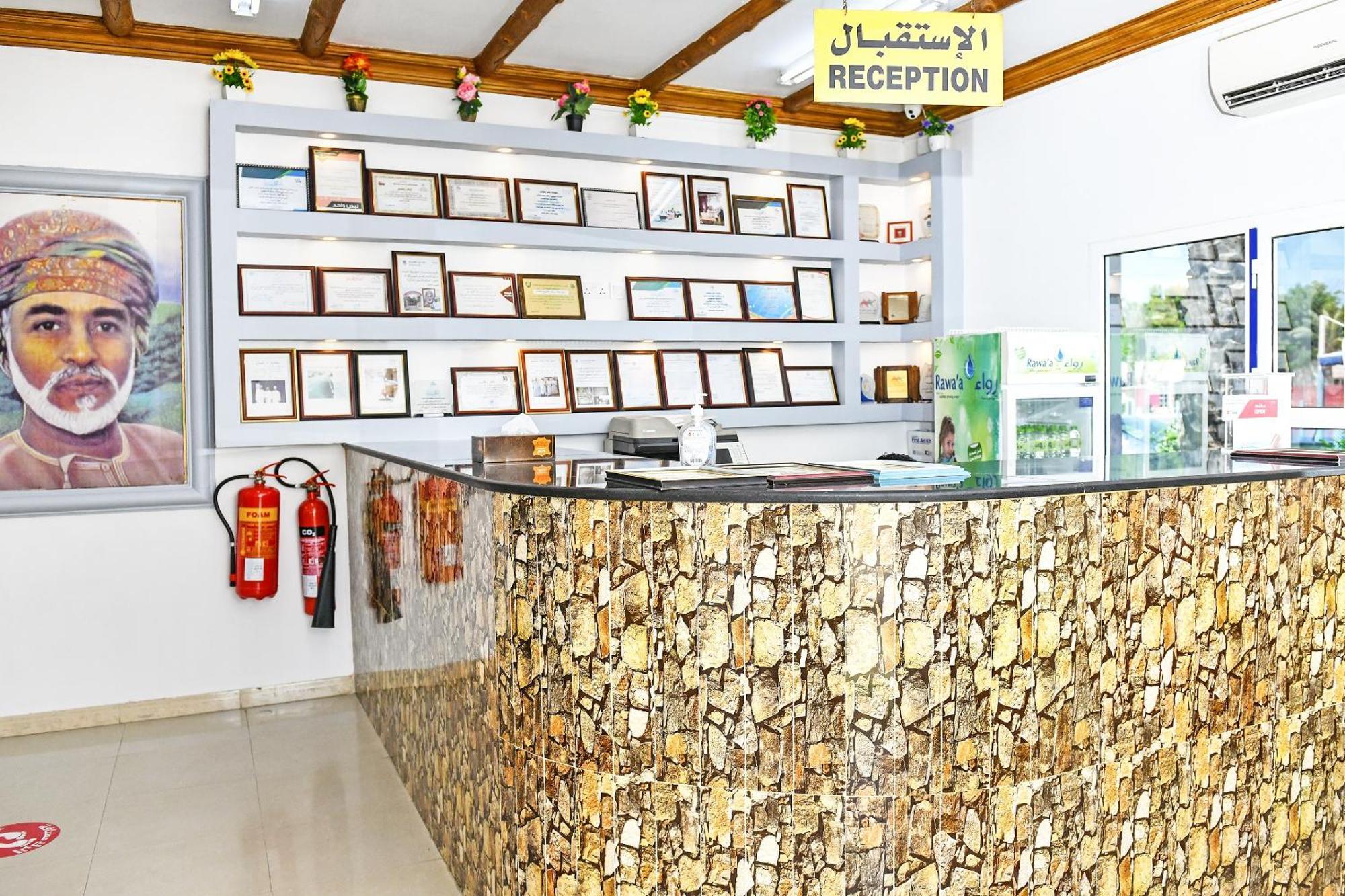 Oyo 138 Gulf Sand Motel Barka Ngoại thất bức ảnh